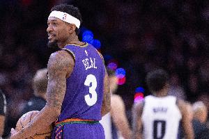 已连续缺席8场！布登：比尔预计将于明天对阵凯尔特人时迎来复出